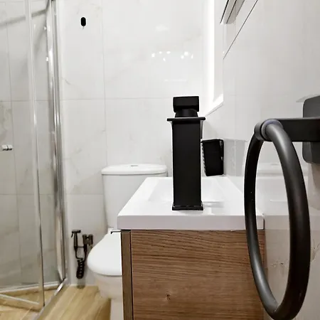 Skyhaus Apartment